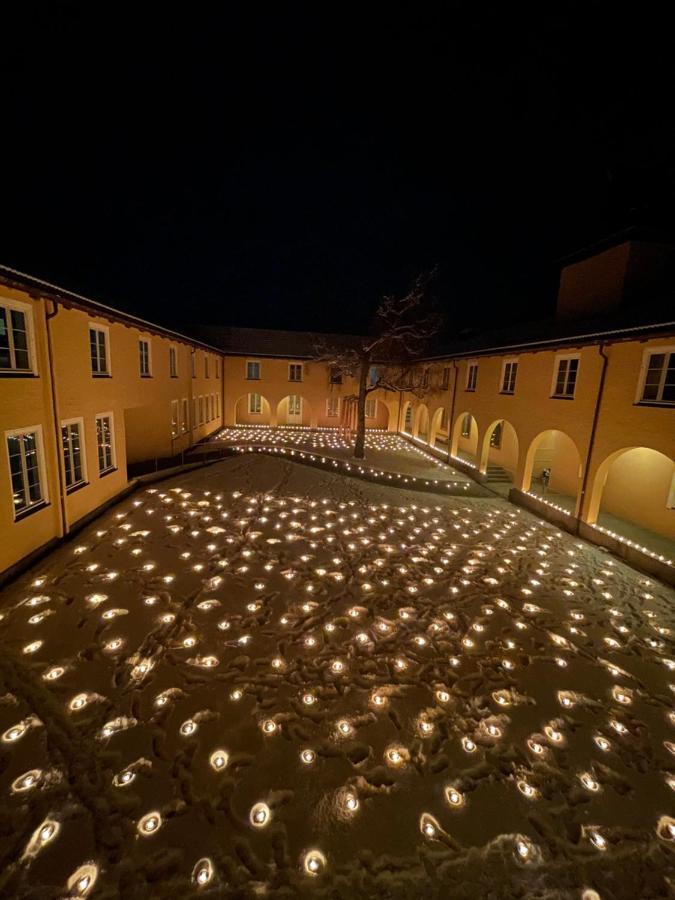 Falstadsenteret - Museum, Minnested Og Senter For Menneskerettigheter ليفانغير المظهر الخارجي الصورة